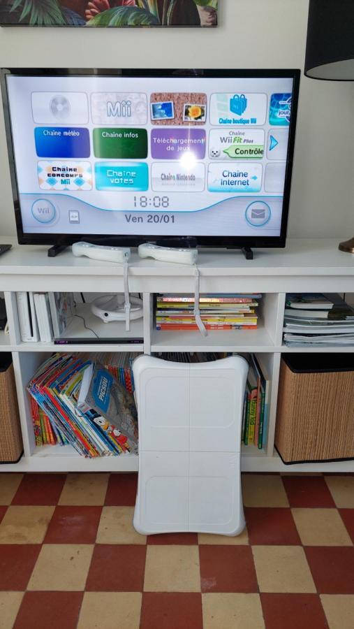Le So Wild, Maison Avec Jardin Clos, Terrasse Amenagee, 5 Mn A Pied Commerce, Terrain De Tennis, A 800 M De La Plage D'Omaha Beach Jeux Arcade, Jouets, Materiel Jeunes Enfants Enfants, Table Ping-Pong Vierville-sur-Mer Buitenkant foto
